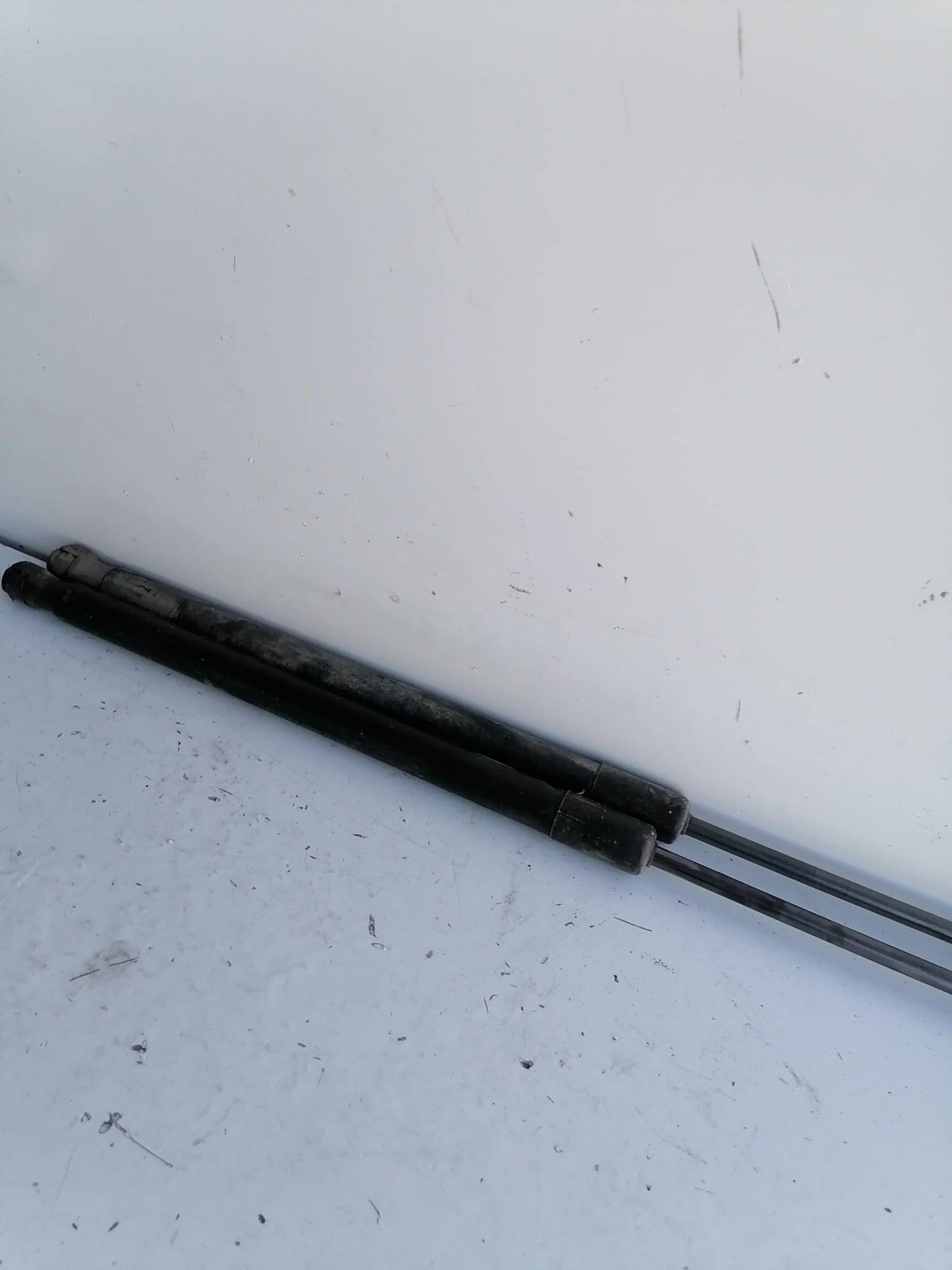 Asta ammortizzante portello post. dx.